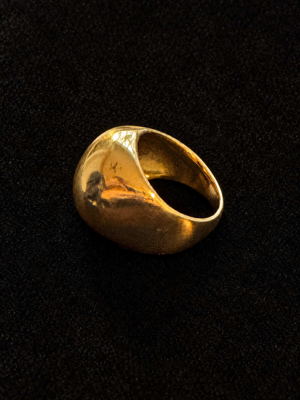 ⚜️ Gold-Tone Dome Signet Ring | Minimalist | Size 7 💗